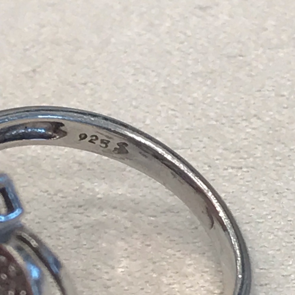 Gorgeous sterling diamond ring - Picture 8 of 16